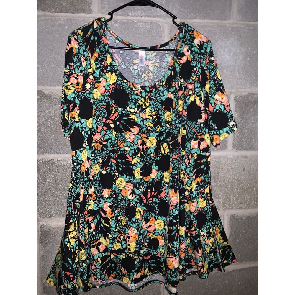 Lularoe perfect t